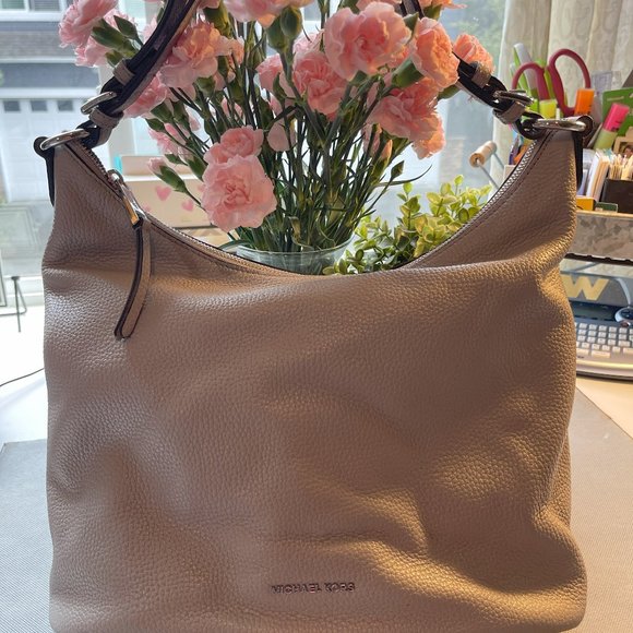 Michael Kors Lupita Should Hobo Bag in Grey - Picture 2 of 7